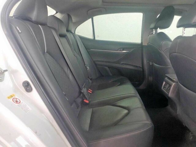 Белый Тойота Камри, объемом двигателя 2.5 л и пробегом 68 тыс. км за 5500 $, фото 9 на Automoto.ua