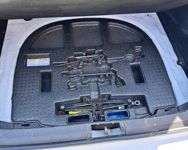 Білий Тойота Камрі, об'ємом двигуна 2.49 л та пробігом 91 тис. км за 20000 $, фото 9 на Automoto.ua