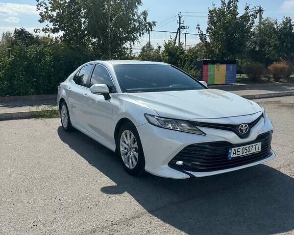 Белый Тойота Камри, объемом двигателя 2.49 л и пробегом 153 тыс. км за 19800 $, фото 2 на Automoto.ua