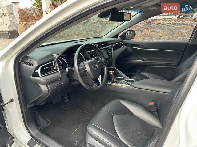 Білий Тойота Камрі, об'ємом двигуна 2.49 л та пробігом 160 тис. км за 23400 $, фото 10 на Automoto.ua