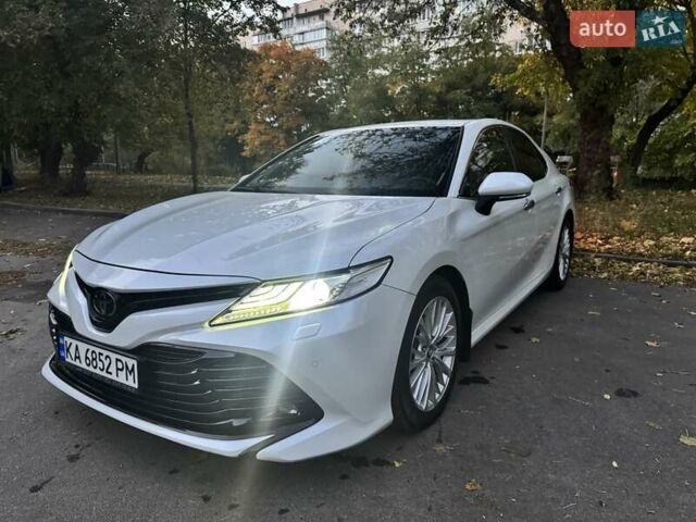 Белый Тойота Камри, объемом двигателя 2.49 л и пробегом 125 тыс. км за 25500 $, фото 6 на Automoto.ua
