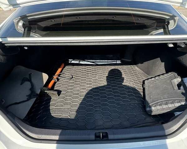 Белый Тойота Камри, объемом двигателя 2.49 л и пробегом 153 тыс. км за 19800 $, фото 7 на Automoto.ua