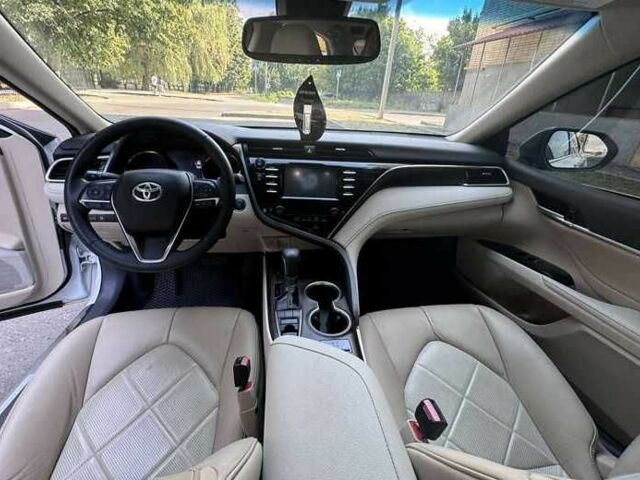 Белый Тойота Камри, объемом двигателя 2.5 л и пробегом 58 тыс. км за 15500 $, фото 9 на Automoto.ua