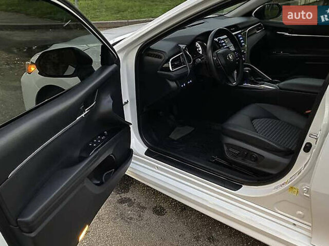 Білий Тойота Камрі, об'ємом двигуна 2.49 л та пробігом 95 тис. км за 19400 $, фото 3 на Automoto.ua