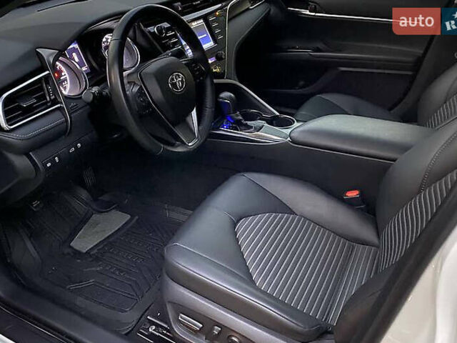 Білий Тойота Камрі, об'ємом двигуна 2.49 л та пробігом 95 тис. км за 19400 $, фото 5 на Automoto.ua