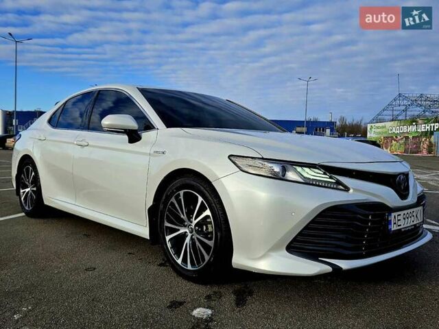 Белый Тойота Камри, объемом двигателя 2.49 л и пробегом 63 тыс. км за 23900 $, фото 16 на Automoto.ua
