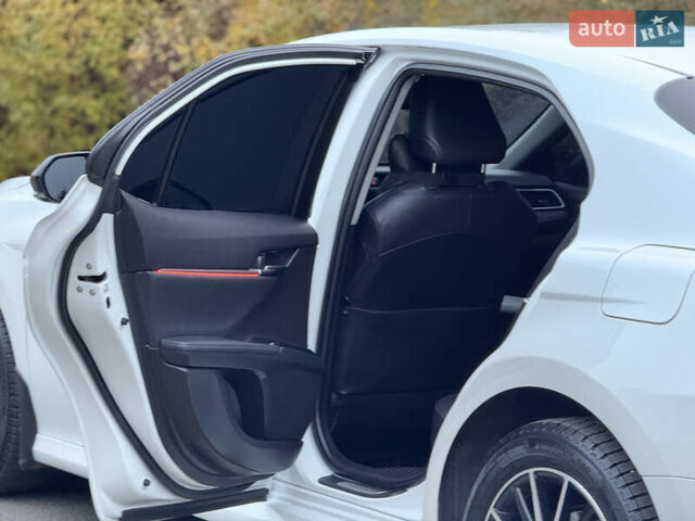 Білий Тойота Камрі, об'ємом двигуна 2.49 л та пробігом 158 тис. км за 22777 $, фото 27 на Automoto.ua