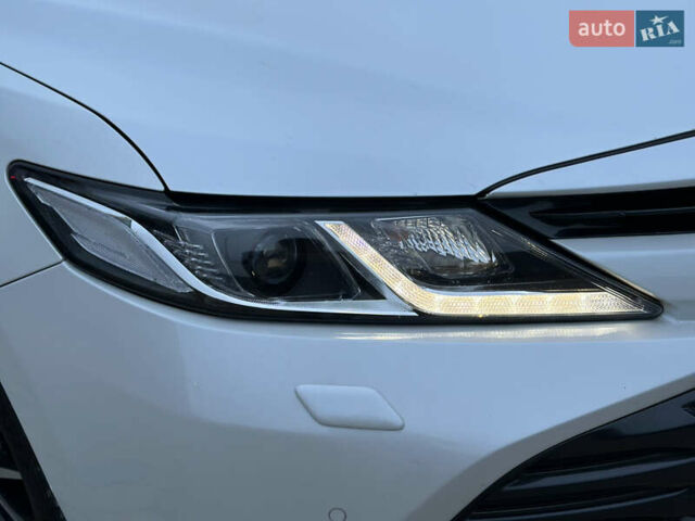 Білий Тойота Камрі, об'ємом двигуна 2.49 л та пробігом 158 тис. км за 22777 $, фото 60 на Automoto.ua