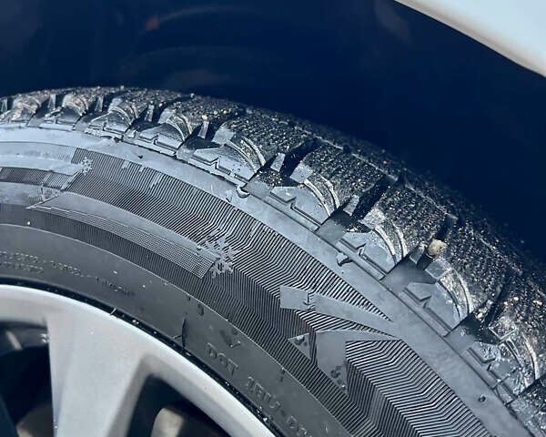 Білий Тойота Камрі, об'ємом двигуна 2.49 л та пробігом 89 тис. км за 22000 $, фото 55 на Automoto.ua