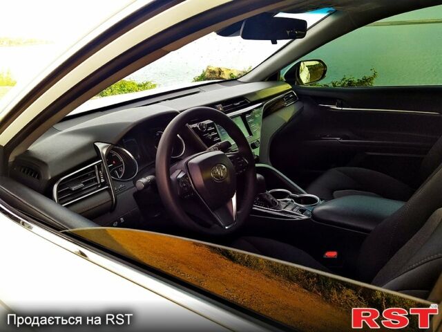 Белый Тойота Камри, объемом двигателя 2.5 л и пробегом 101 тыс. км за 24500 $, фото 5 на Automoto.ua