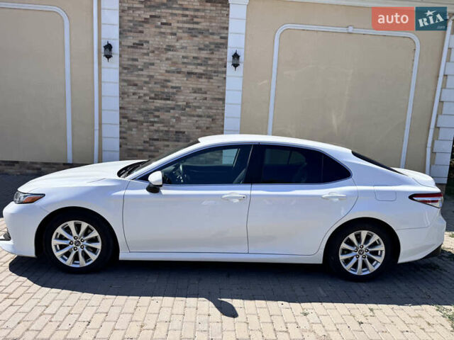Білий Тойота Камрі, об'ємом двигуна 2.49 л та пробігом 91 тис. км за 20000 $, фото 1 на Automoto.ua