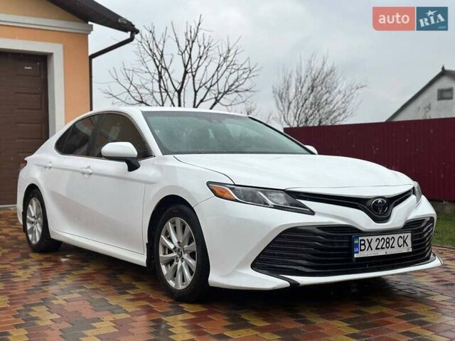 Білий Тойота Камрі, об'ємом двигуна 2.49 л та пробігом 110 тис. км за 20200 $, фото 5 на Automoto.ua