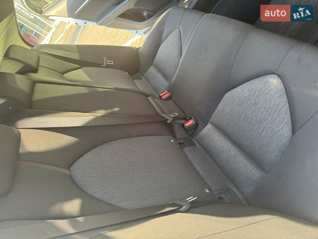 Белый Тойота Камри, объемом двигателя 2.49 л и пробегом 137 тыс. км за 21950 $, фото 33 на Automoto.ua