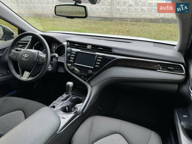Белый Тойота Камри, объемом двигателя 2.49 л и пробегом 32 тыс. км за 23700 $, фото 33 на Automoto.ua