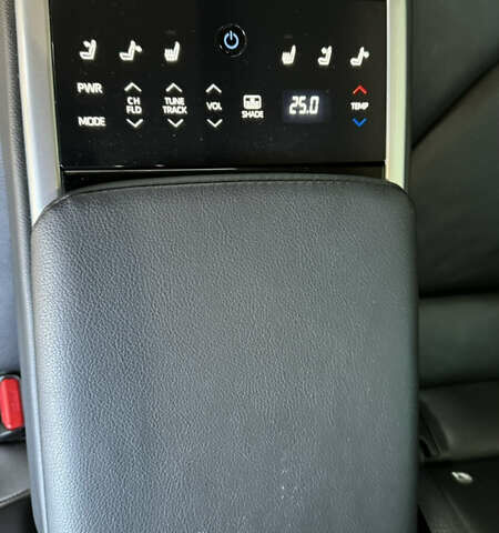 Білий Тойота Камрі, об'ємом двигуна 2.5 л та пробігом 115 тис. км за 23499 $, фото 5 на Automoto.ua