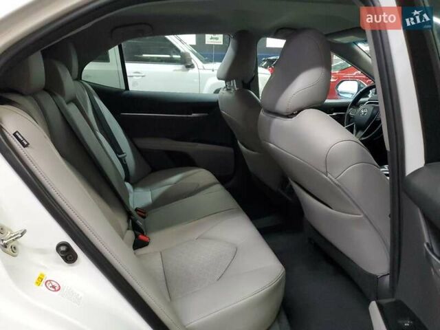 Білий Тойота Камрі, об'ємом двигуна 2.49 л та пробігом 116 тис. км за 6500 $, фото 9 на Automoto.ua