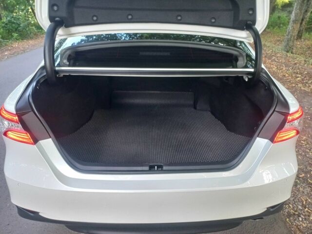 Белый Тойота Камри, объемом двигателя 2.5 л и пробегом 93 тыс. км за 25000 $, фото 6 на Automoto.ua