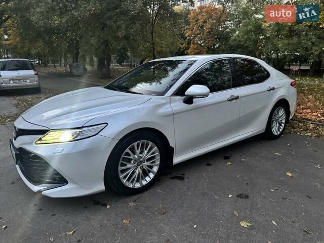 Белый Тойота Камри, объемом двигателя 2.49 л и пробегом 125 тыс. км за 25500 $, фото 5 на Automoto.ua