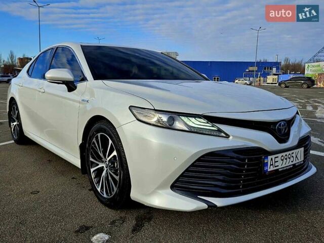 Белый Тойота Камри, объемом двигателя 2.49 л и пробегом 63 тыс. км за 23900 $, фото 17 на Automoto.ua