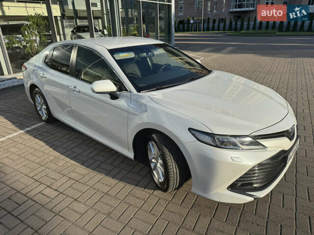 Белый Тойота Камри, объемом двигателя 2.49 л и пробегом 137 тыс. км за 21950 $, фото 8 на Automoto.ua
