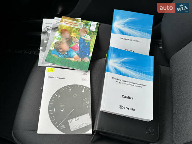 Белый Тойота Камри, объемом двигателя 2.49 л и пробегом 32 тыс. км за 23700 $, фото 45 на Automoto.ua