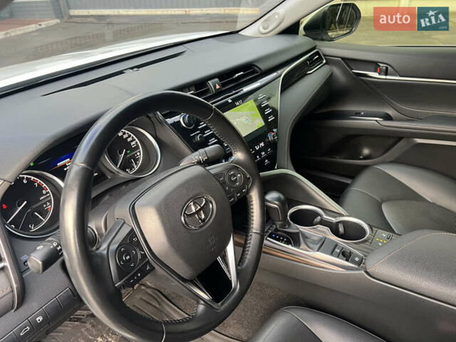 Белый Тойота Камри, объемом двигателя 2.49 л и пробегом 94 тыс. км за 25000 $, фото 20 на Automoto.ua