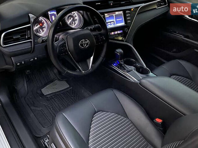 Білий Тойота Камрі, об'ємом двигуна 2.49 л та пробігом 95 тис. км за 19400 $, фото 8 на Automoto.ua