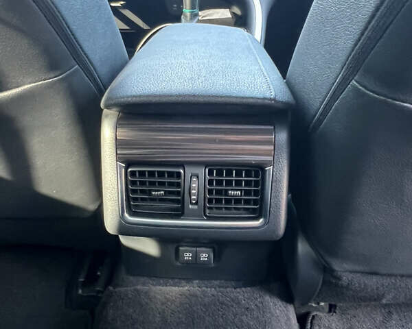 Білий Тойота Камрі, об'ємом двигуна 2.49 л та пробігом 107 тис. км за 26800 $, фото 10 на Automoto.ua