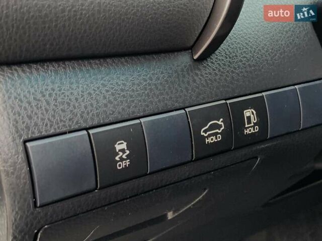 Белый Тойота Камри, объемом двигателя 2.5 л и пробегом 32 тыс. км за 24355 $, фото 39 на Automoto.ua