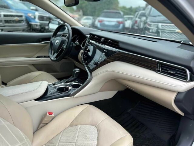 Білий Тойота Камрі, об'ємом двигуна 2.5 л та пробігом 66 тис. км за 16000 $, фото 9 на Automoto.ua