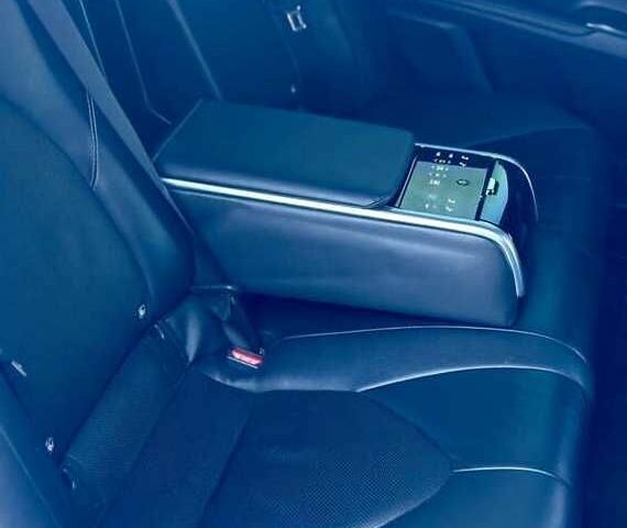 Белый Тойота Камри, объемом двигателя 2.5 л и пробегом 105 тыс. км за 18000 $, фото 17 на Automoto.ua