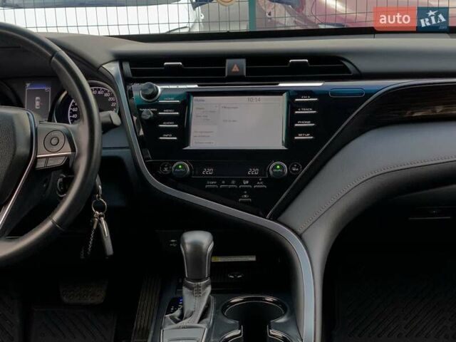 Белый Тойота Камри, объемом двигателя 2.5 л и пробегом 32 тыс. км за 24355 $, фото 35 на Automoto.ua