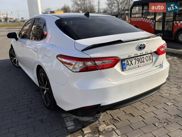 Білий Тойота Камрі, об'ємом двигуна 2.49 л та пробігом 129 тис. км за 21999 $, фото 4 на Automoto.ua