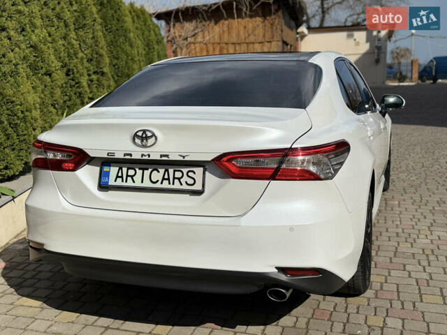 Белый Тойота Камри, объемом двигателя 2.5 л и пробегом 119 тыс. км за 18700 $, фото 7 на Automoto.ua