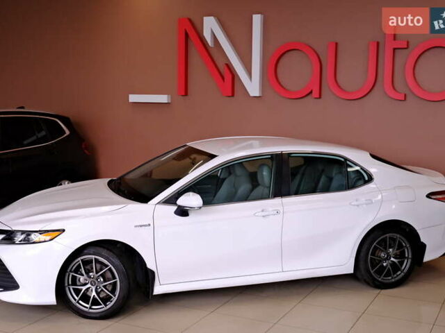 Белый Тойота Камри, объемом двигателя 2.5 л и пробегом 140 тыс. км за 21900 $, фото 11 на Automoto.ua