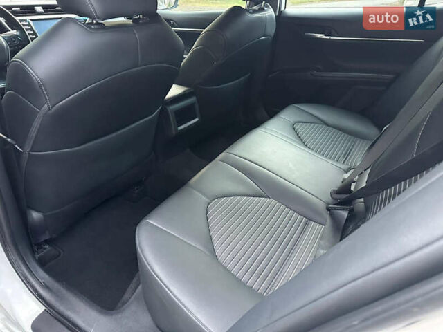 Білий Тойота Камрі, об'ємом двигуна 2.49 л та пробігом 113 тис. км за 23500 $, фото 7 на Automoto.ua