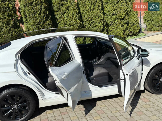 Белый Тойота Камри, объемом двигателя 2.5 л и пробегом 119 тыс. км за 18700 $, фото 11 на Automoto.ua