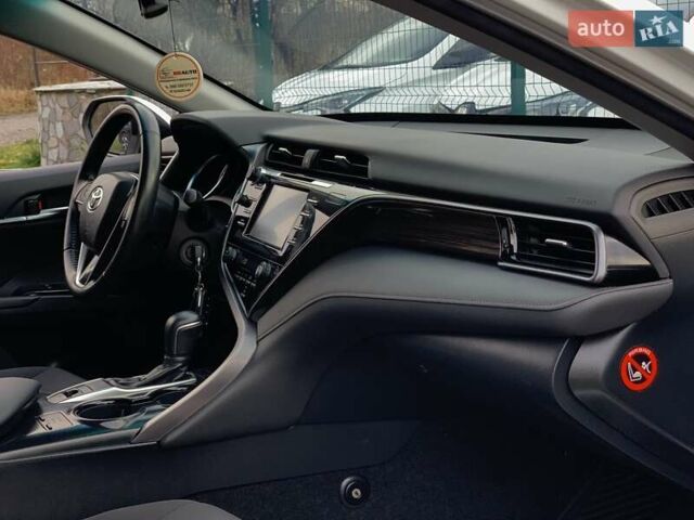 Белый Тойота Камри, объемом двигателя 2.5 л и пробегом 32 тыс. км за 24355 $, фото 32 на Automoto.ua