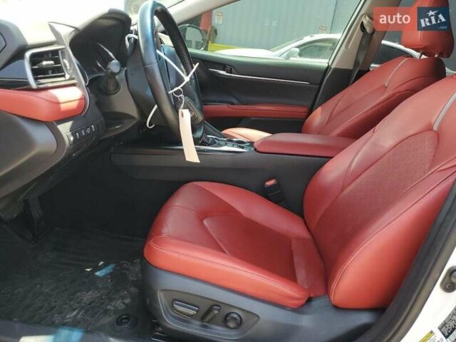 Белый Тойота Камри, объемом двигателя 2.49 л и пробегом 128 тыс. км за 18470 $, фото 6 на Automoto.ua