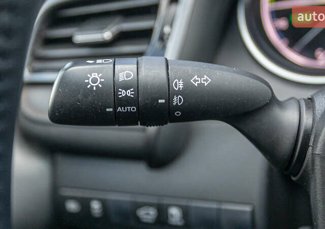 Белый Тойота Камри, объемом двигателя 2.49 л и пробегом 112 тыс. км за 30094 $, фото 23 на Automoto.ua