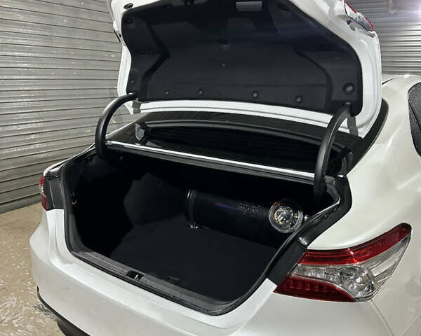 Білий Тойота Камрі, об'ємом двигуна 2.49 л та пробігом 82 тис. км за 26300 $, фото 20 на Automoto.ua