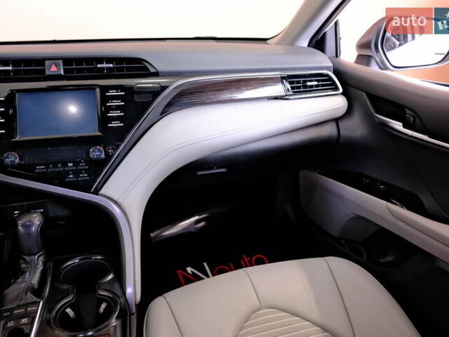 Белый Тойота Камри, объемом двигателя 2.5 л и пробегом 140 тыс. км за 21900 $, фото 48 на Automoto.ua