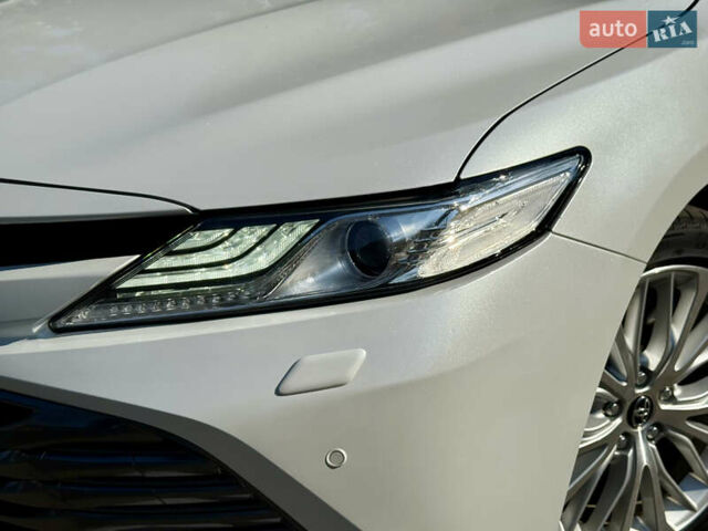 Белый Тойота Камри, объемом двигателя 2.49 л и пробегом 89 тыс. км за 28800 $, фото 14 на Automoto.ua