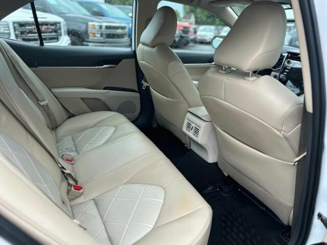 Білий Тойота Камрі, об'ємом двигуна 2.5 л та пробігом 66 тис. км за 16000 $, фото 12 на Automoto.ua