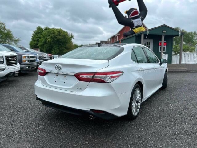 Білий Тойота Камрі, об'ємом двигуна 2.5 л та пробігом 66 тис. км за 16000 $, фото 6 на Automoto.ua