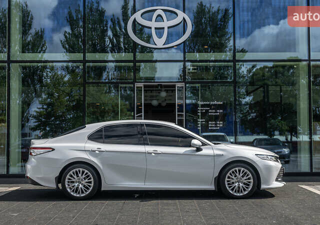 Белый Тойота Камри, объемом двигателя 2.49 л и пробегом 112 тыс. км за 30094 $, фото 16 на Automoto.ua