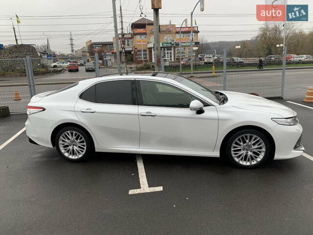 Белый Тойота Камри, объемом двигателя 2.49 л и пробегом 63 тыс. км за 23500 $, фото 11 на Automoto.ua