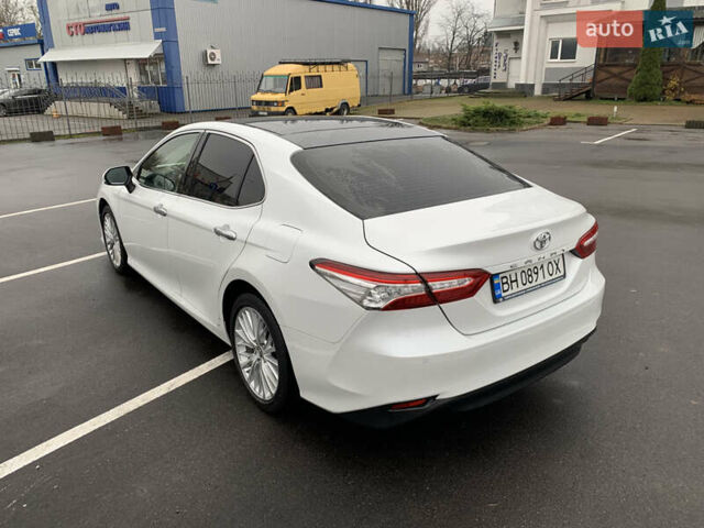 Белый Тойота Камри, объемом двигателя 2.49 л и пробегом 63 тыс. км за 23500 $, фото 15 на Automoto.ua