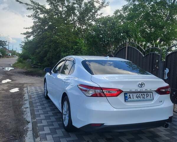 Білий Тойота Камрі, об'ємом двигуна 2.49 л та пробігом 150 тис. км за 20300 $, фото 3 на Automoto.ua