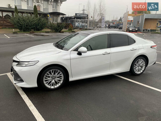 Белый Тойота Камри, объемом двигателя 2.49 л и пробегом 63 тыс. км за 23500 $, фото 9 на Automoto.ua